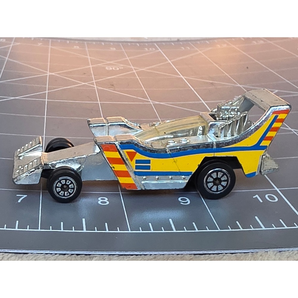 Vintage 1981 Kenner Pipe 'N Hot Diecast Car Chrome Silver Yellow Red 3 Inch